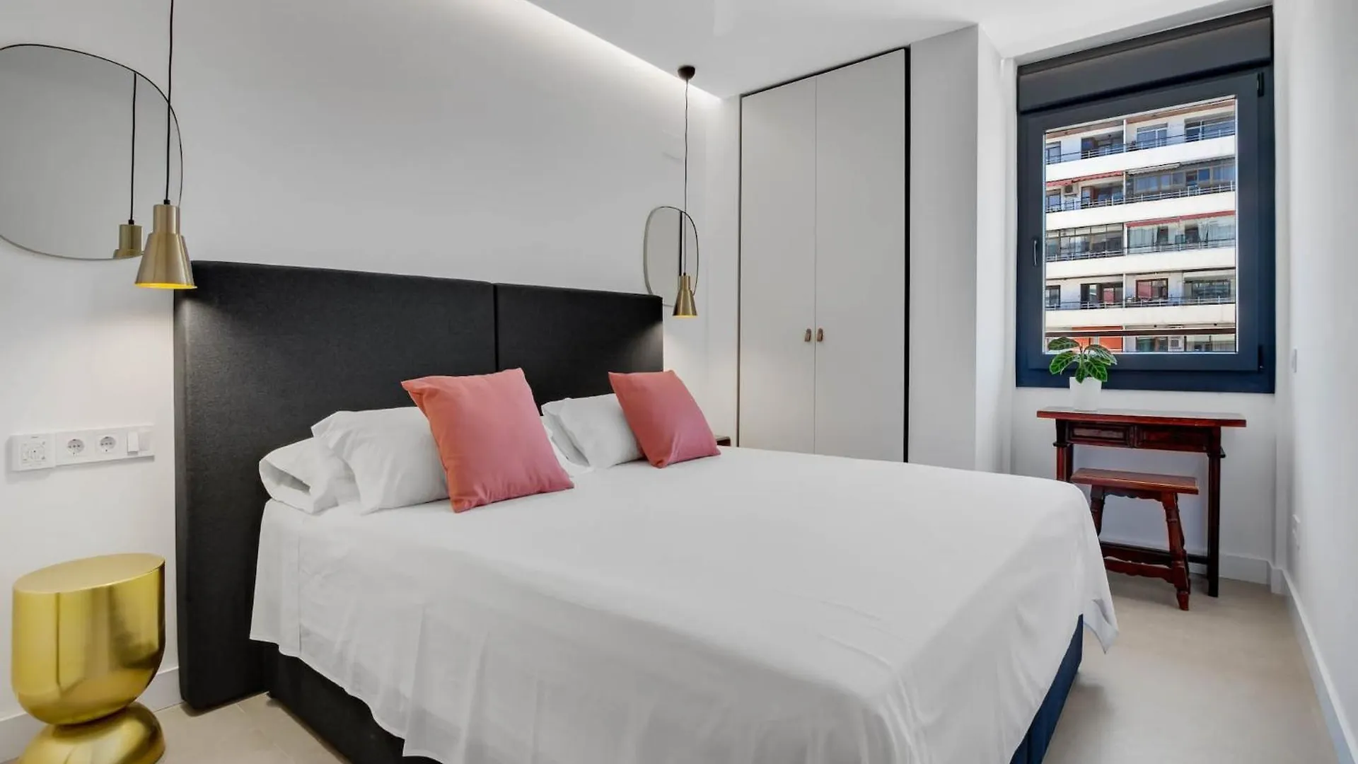 Magnificent Apartment With Terrace Torremolinos